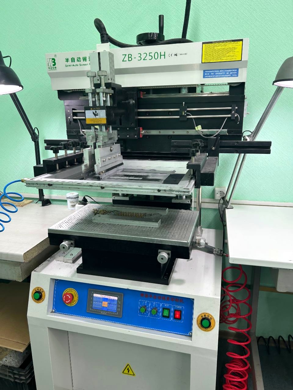 Трафаретный принтер пасты